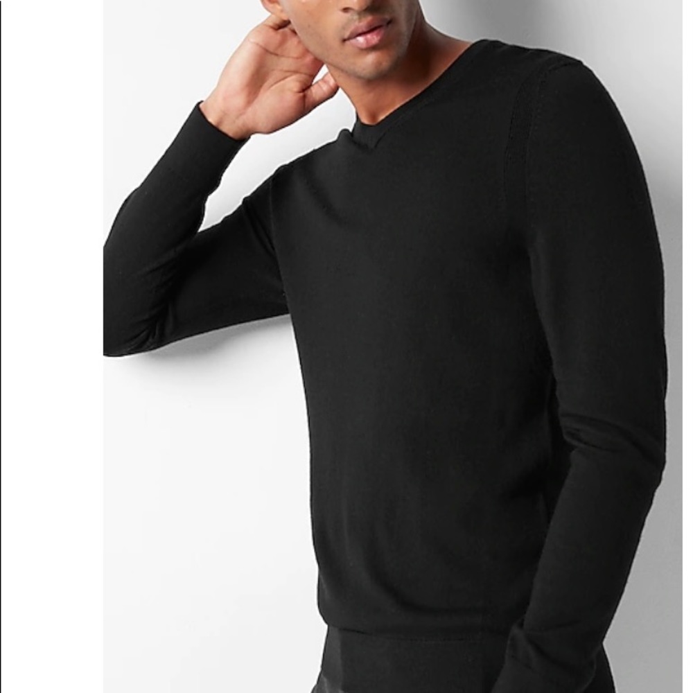 Solid Merino Wool V-Neck Sweater